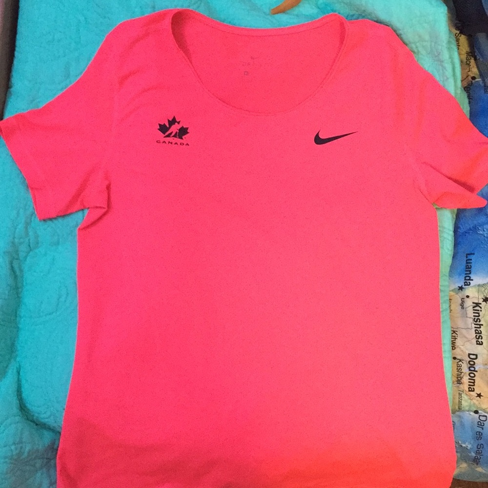 Nike T-Shirt